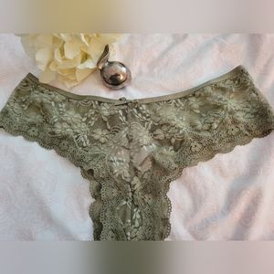 VICTORIA'S SECRET olive green lace pantie with sexy cutout on the back sz M